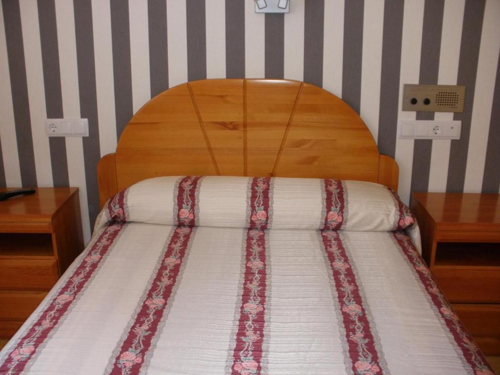 Hostal Virgen Del Villar Laguna de Duero Room photo