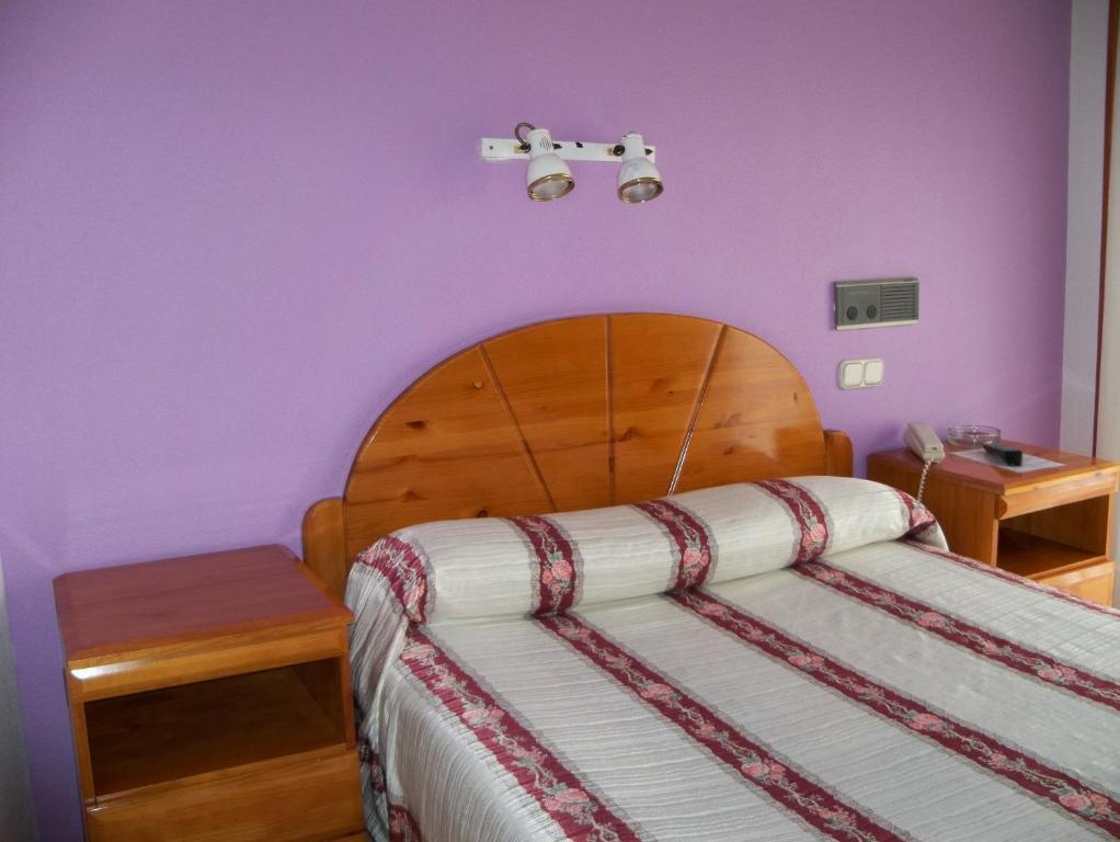 Hostal Virgen Del Villar Laguna de Duero Room photo
